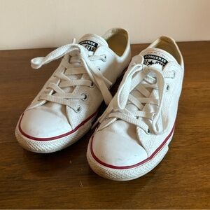 Converse women’s Chuck Taylor White 👟sneakers - EXC condition